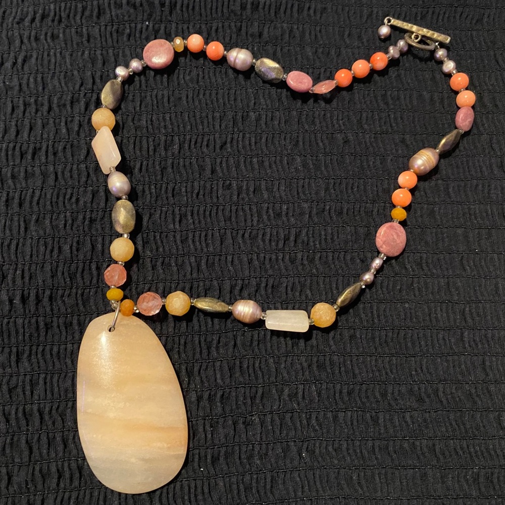 Women’s necklace